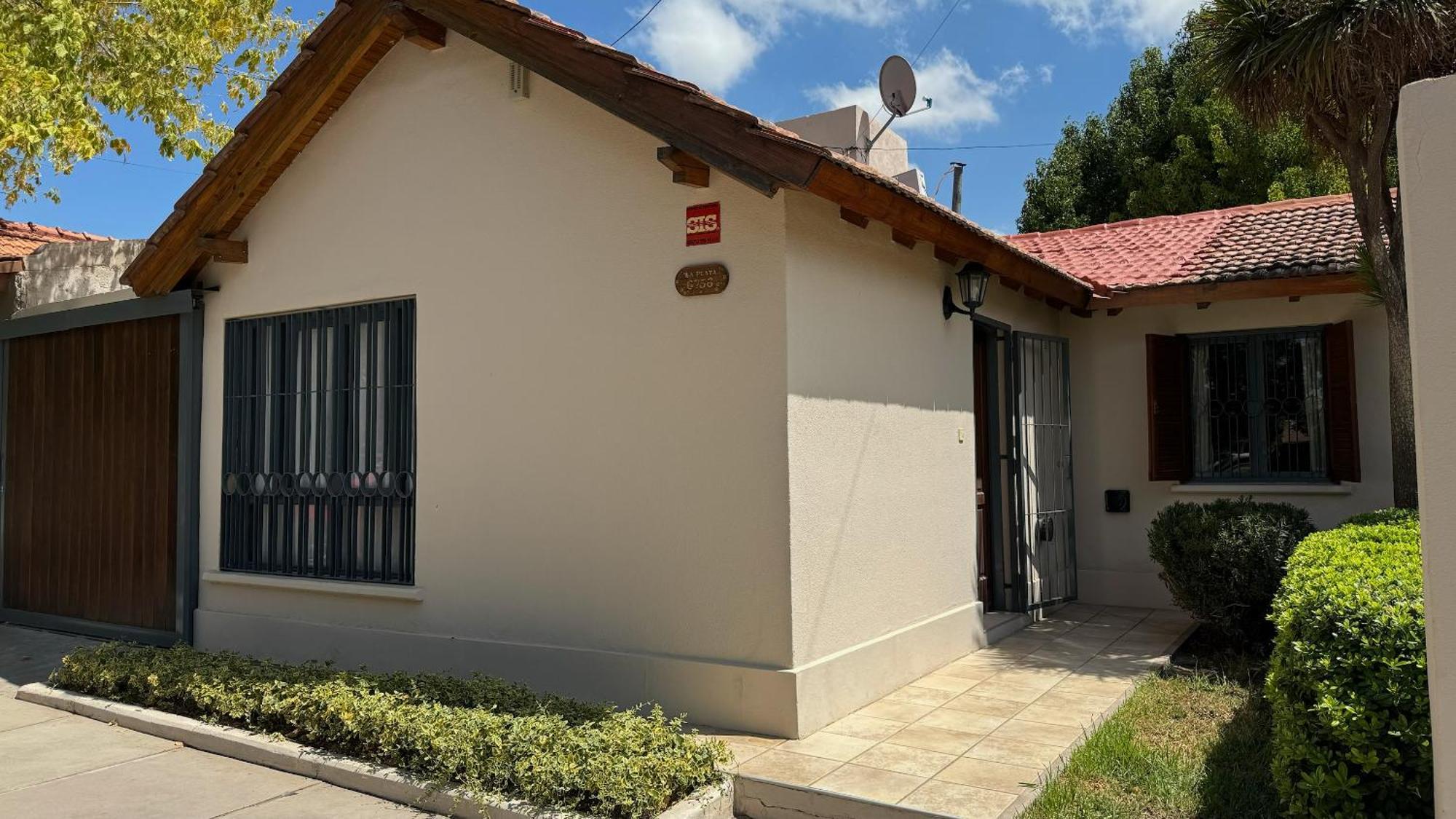 Casa * Lujan de Cuyo